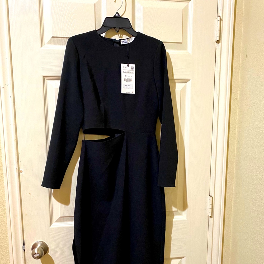 Zara Black Long Sleeve Midi Dress w/side Cutout, size XS